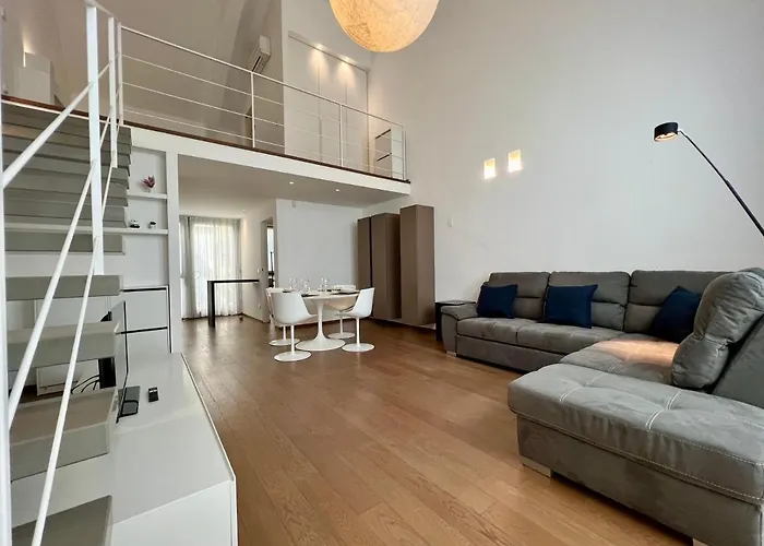 Modern Loft Apartament Mediolan